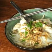 Street Noodle Soup (Gf) · Gluten free.  Rice noodles in chicken, pork and vegetable broth with steamed bean sprouts, f...