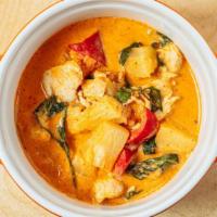 Pineapple Curry · Red curry paste with pineapple, basil and red bell pepper.