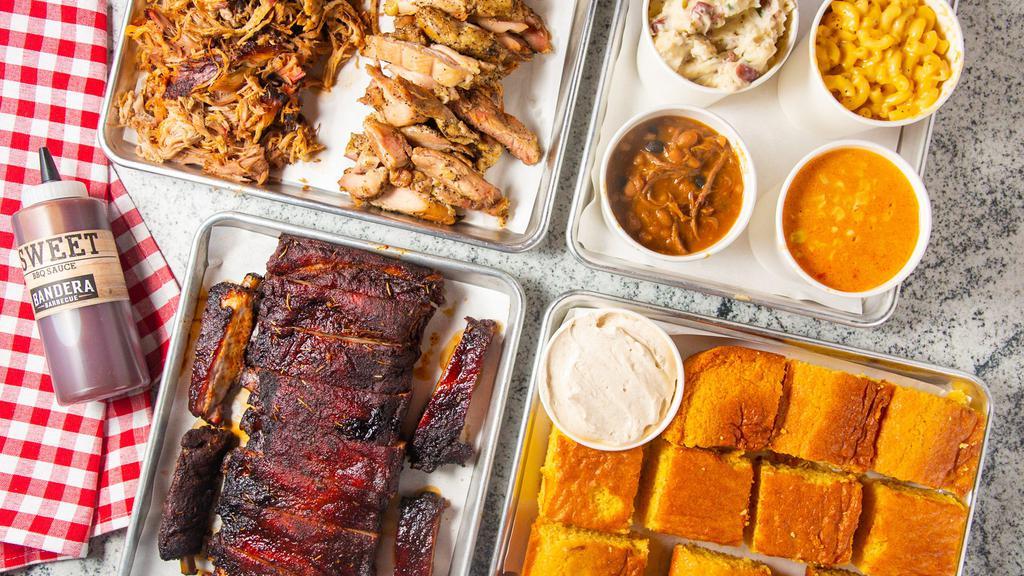 Pack #3 · Feeds 8-10 People
Includes 3 lbs of meat, 1 full rack of ribs, 4 sides (1 pint each) & 10 breads