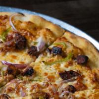 Arizona Pizza · Hot ranch base, grilled chicken, bacon, onion, green peppers, and garlic.