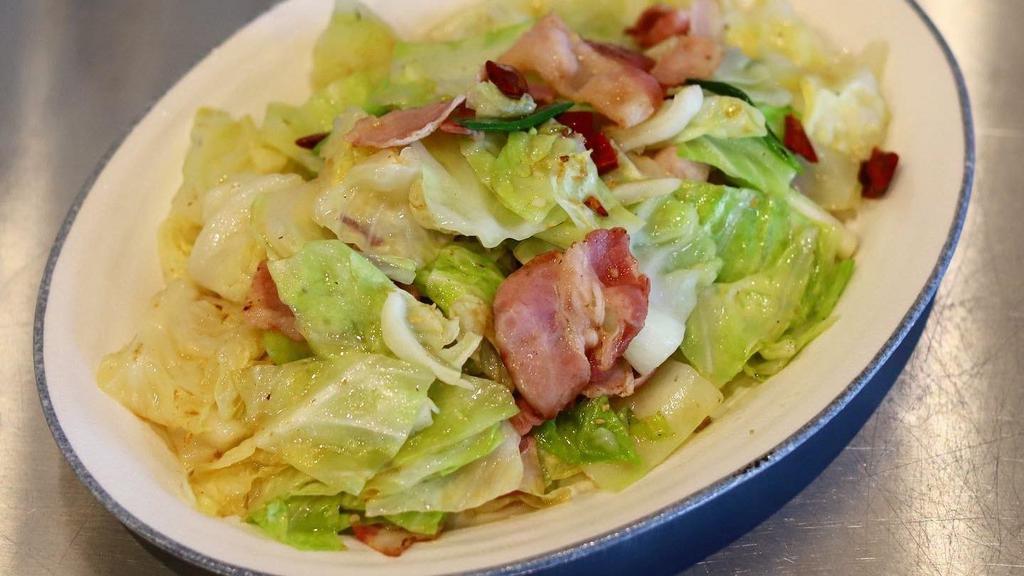 Bacon Cabbage 培根高丽菜 · Cabbage stir-fried with bacon slices