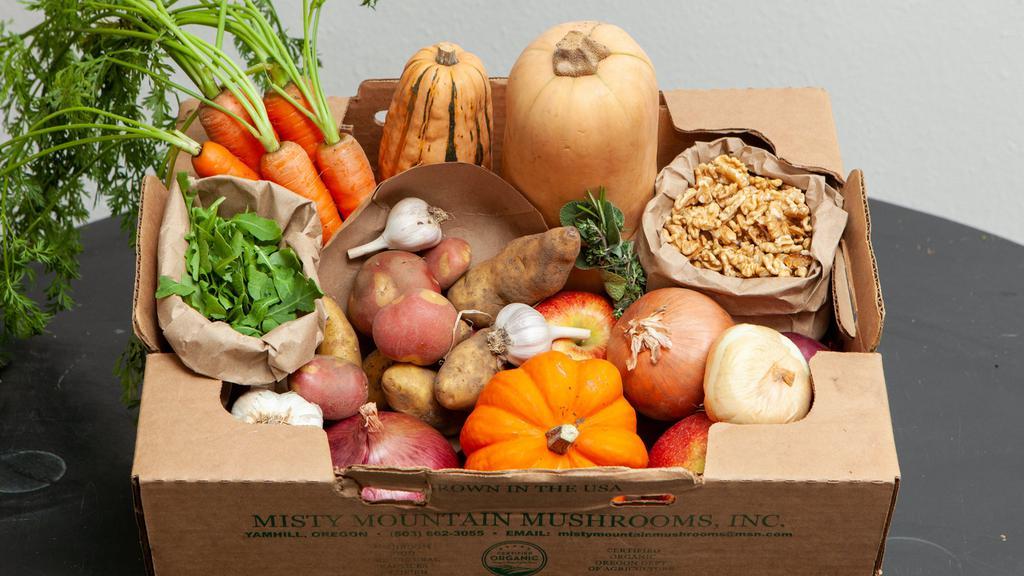 Local Csa Box 2 · See Desrcription for Seasonal Changes. 

Box includes carrots, potatoes, seasonal squash, kale, asparagus, onions, mushrooms and more!