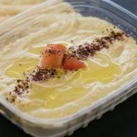 Hummus With Pita Bread · (vegan)