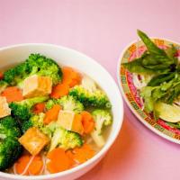Pho With Broccoli And Carrots · 
