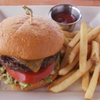 1/2 Pound Royal Ranch Beef Burger · Tillamook cheddar, Bistro sauce, bacon-onion jam, lettuce, tomato, red onion, fries