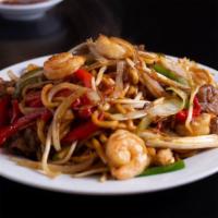 Stir-Fried Shrimp Noodle / 虾炒面 · 