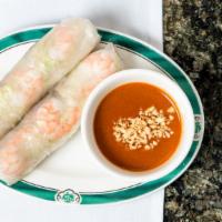 Gỏi Cuốn Tôm Thịt Bò · Shrimp and beef brisket spring roll.