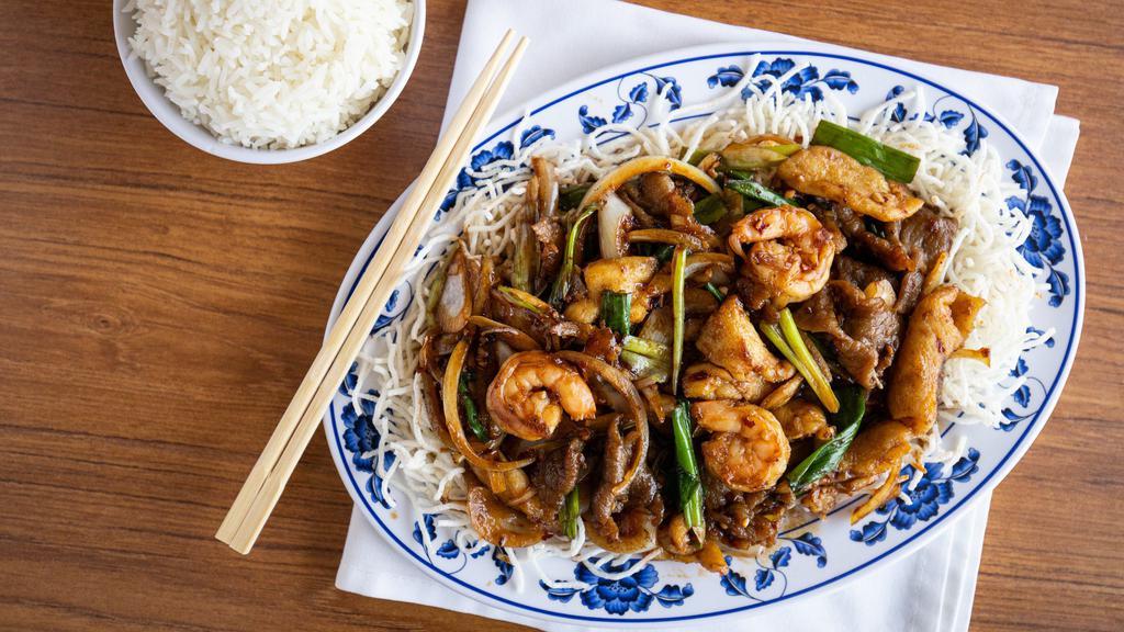 Spicy Mongolian Combo · Shrimp, chicken, and beef.