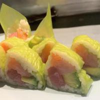 Seattle Roll · Salmon, tuna, yellowtail, avocado wrapped by soy paper. served with spicy mayo
