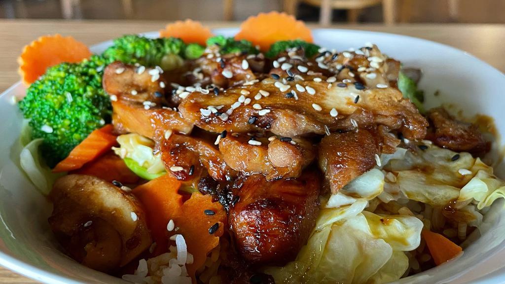 R8 Teriyaki Chicken Bowl · Teriyaki chicken with cabbage, broccoli, carrot, eel sauce and sesame seeds, served with white rice.