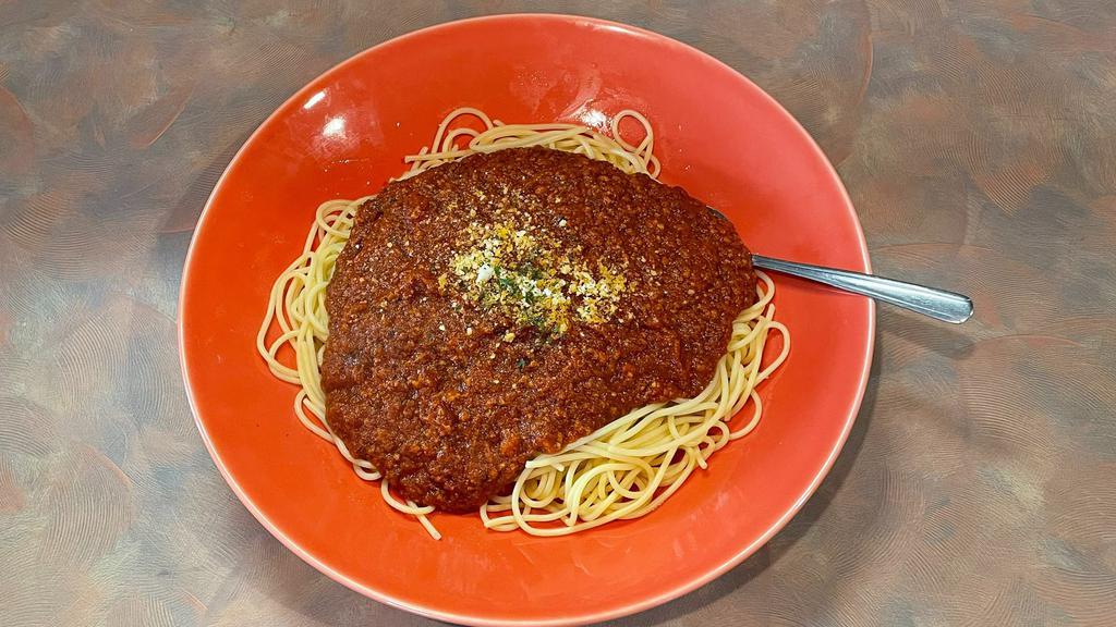 Spaghetti Pasta · Served with garlic bread, Dinner Salad.
Dressing Choice: Ranch, Italian, Thousand, Caesar, Honey Mustard, French.