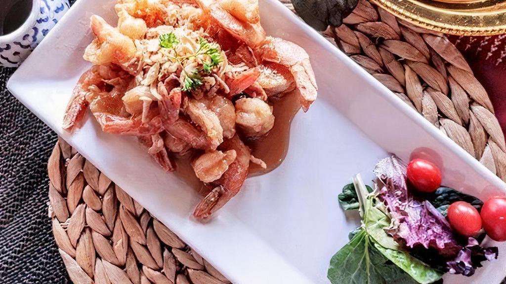 Shrimp Tamarind Sauce (12Pcs) · Deep Fried Shrimp made with Mixed Butter Bread coated with Thai Tamarind Sauce and topped with Fried Onions.<br /><br /> (48g protein)