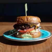 The Cheese Burger · Lettuce, Tomato, Onion, Dill Pickle, Divine Sauce, Double American Cheese