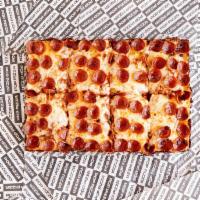 Pepperoni Pizza · Ezzo Pepperoni, Mozzarella, Wisconsin Brick, Cheddar, Red Sauce - (14