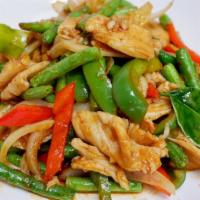 Green Bean · Medium spicy. Stir-fried with green bean, bell pepper, onion, chili paste, lime leaf.
