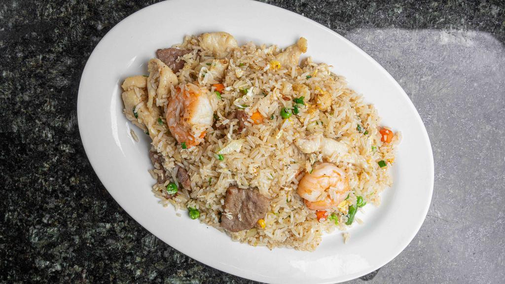 Fried Rice - Com Chien · Mixed vegetables with choice of chicken, beef or tofu. Choice of shrimp or combo (shrimp, beef, chicken). 17.50