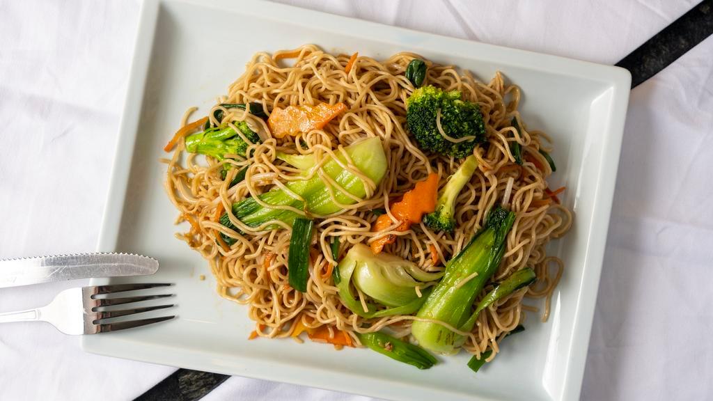  Lo Mein · Bean sprouts, green onions,carrot, with choice of chicken, beef or tofu. Choice of shrimp or combo (shrimp, beef, chicken). 17.50