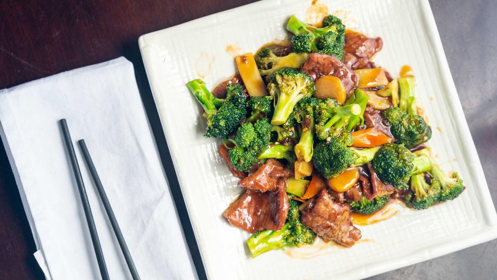 Beef With Broccoli · Stir-fried beef and broccoli and carrot in brown sauce.