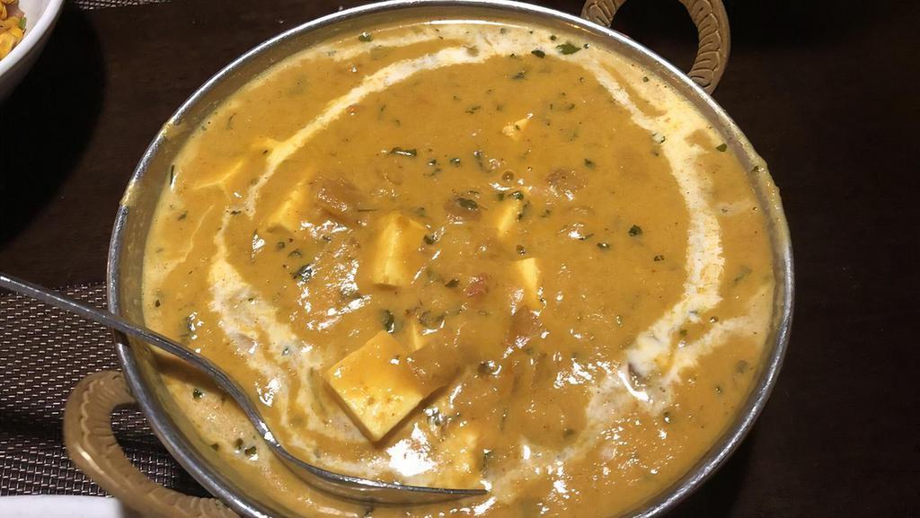 Methi Malai Paneer · Gluten free. Paneer cooked with methi fenugreek leaves in a creamy sauce. Gluten free.
served with complimentary white basmati rice.