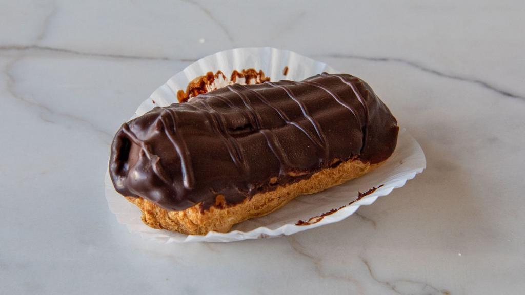 Eclair · French pastry filled with pastry cream and covered in ganache.