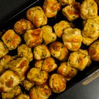 Garlic Knots (6Pc) · 6 pcs.