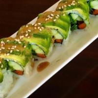Vegie Delight Roll · In: Asparagus, Cucumber, Gobo and Sprin Mix.
Top: Avocado and House Ginger Sauce