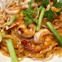 Pad Thai · Stir-fried rice noodle with beef/shrimp/chicken/tofu, a scramble egg, bean sprouts, roasted ...