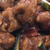 General Tso'S Chicken Lunch Special · Spicy. Crispy chicken stir-fried with bell pepper, hot pepper, mushroom, and zucchini.