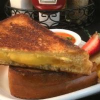Kids Grilled Cheese & French Fries · 