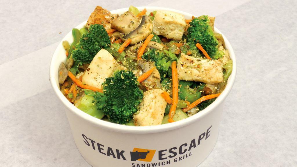 Italian Chicken Bowl · Grilled chicken, oven roasted broccoli and carrots, grilled onions, mushrooms, green pepper, oregano, and Italian dressing.