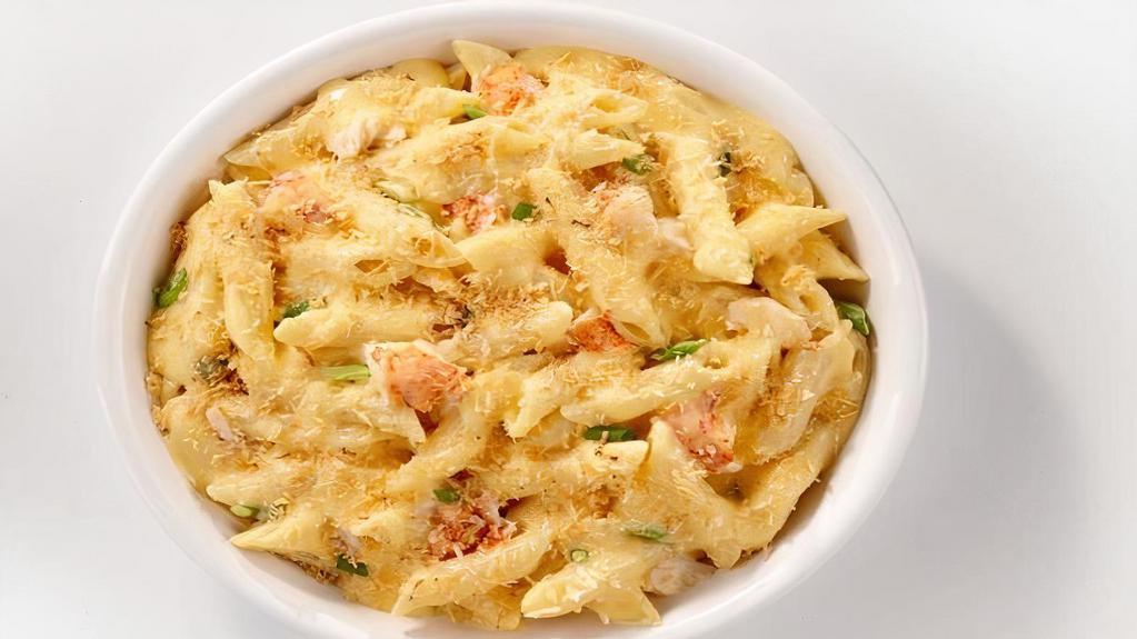 Lobster Mac & Cheese (Moderate) · Alfredo Sauce, Cheddar Cheese, Parmesan, Green Onions, Lobster and Panko