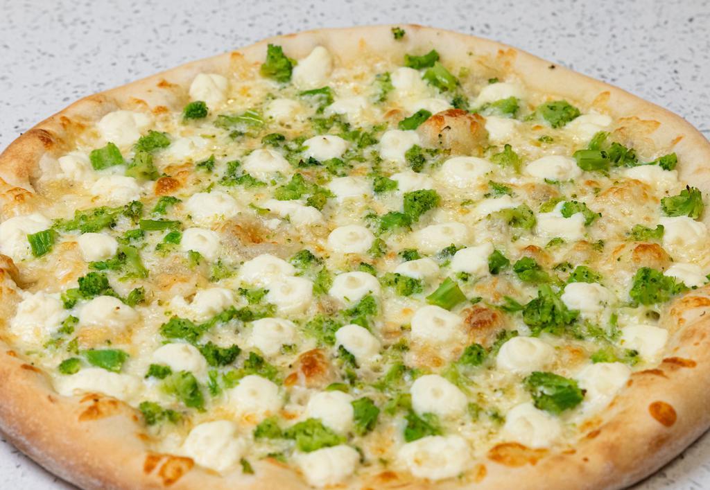 White Broccoli Pizza (18