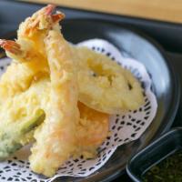 Shrimp And Vegetable Tempura · 3 pieces shrimp tempura and 5 pieces vegetable tempura.