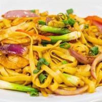 Tallarin Saltado De Pollo · Strips of chicken sauteed with spaghetti, onions, tomatoes, bell peppers, celery and Peruvia...