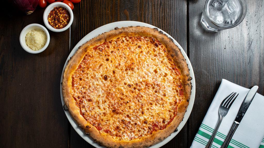 The Vegan Classic Club · Dive into our classic homemade vegan pie. This pizza uses irresistible vegan cheeses, a homemade tomato sauce, and a blend of special seasoning.