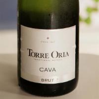 Torre Oria Cava · Dry sparkling white wine. Spain, 750 ml.