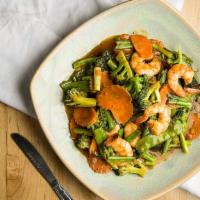 Garlic · Sliced meat and veggies stir-fried with garlic sauce, broccoli, snow peas and carrots.
