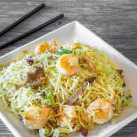 Singapore Rice Noodle · Gluten Free. Thin rice noodles | dry yellow curry | shrimp | BBQ pork | eggs | scallions | b...