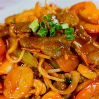 Beef Tomato Chow Mein · Served with dry noodles. **NOT pan fried noodles - pan fried noodles is Lo Mein**
