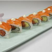 Oregon Salmon Roll (8 Pcs.) · Salmon & avocado roll, topped with more salmon & spicy mayo.