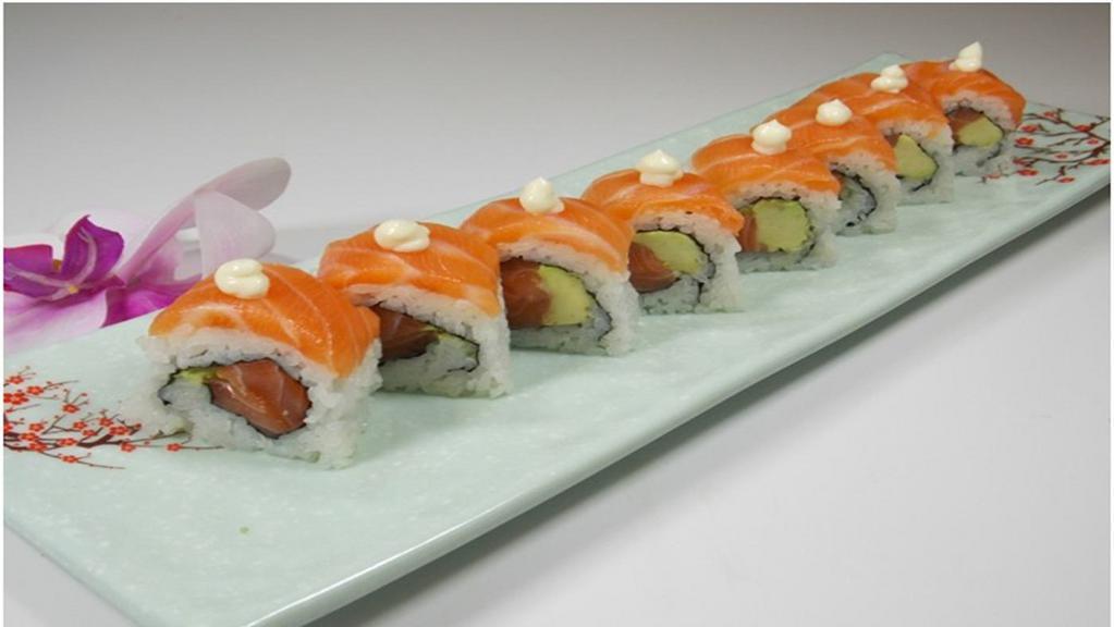 Oregon Salmon Roll (8 Pcs.) · Salmon & avocado roll, topped with more salmon & spicy mayo.