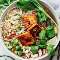 Green Phở · rice noodles, mushroom, tofu, carrot, broccoli, baby corn, bok choy in beef broth.