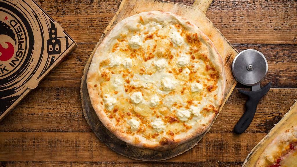 White Christmas (Vegetarian)(White Sauce) · Mozzarella cheese, Romano cheese, Ricotta cheese, Swiss cheese, garlic, cream sauce