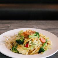 Singapore	Rice	Noodles  · Spicy. Thin rice noodles stir-fried with shrimp, chicken, onion, mix vegetables, and yellow ...