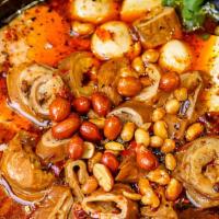 Hot Pot Style Pork Intestine Rice Ramen / 蜀香火锅肥肠粉 · Spicy. Medium hot.