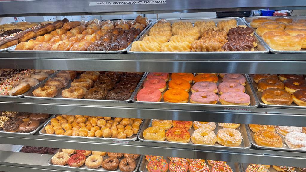 1 Dozen Donuts · Assorted mix chef choice
