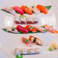 Super Deluxe Sushi Combo · 12 pieces of nigiri + a spicy tuna roll