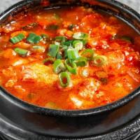 고기 순두부 / Original Soondubu · Soft tofu soup with beef or pork.