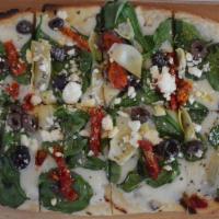 Mediterranean · Baby fresh spinach, sundried julienne tomatoes, artichoke hearts, kalamata olives, and goat ...