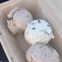 Scoops Online - 3 Scoops · Scoops of ice cream are now available online. Choose your size, flavors, toppings, and cone ...